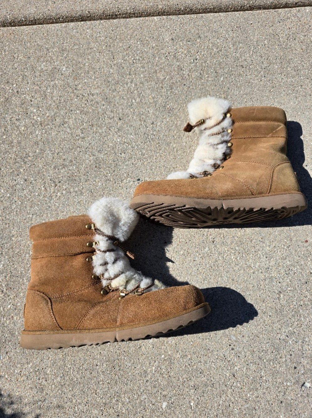 UGG Women's Viki Shearling Boots Chestnut brown Sz 6 Lace Zip Side Boho Winter